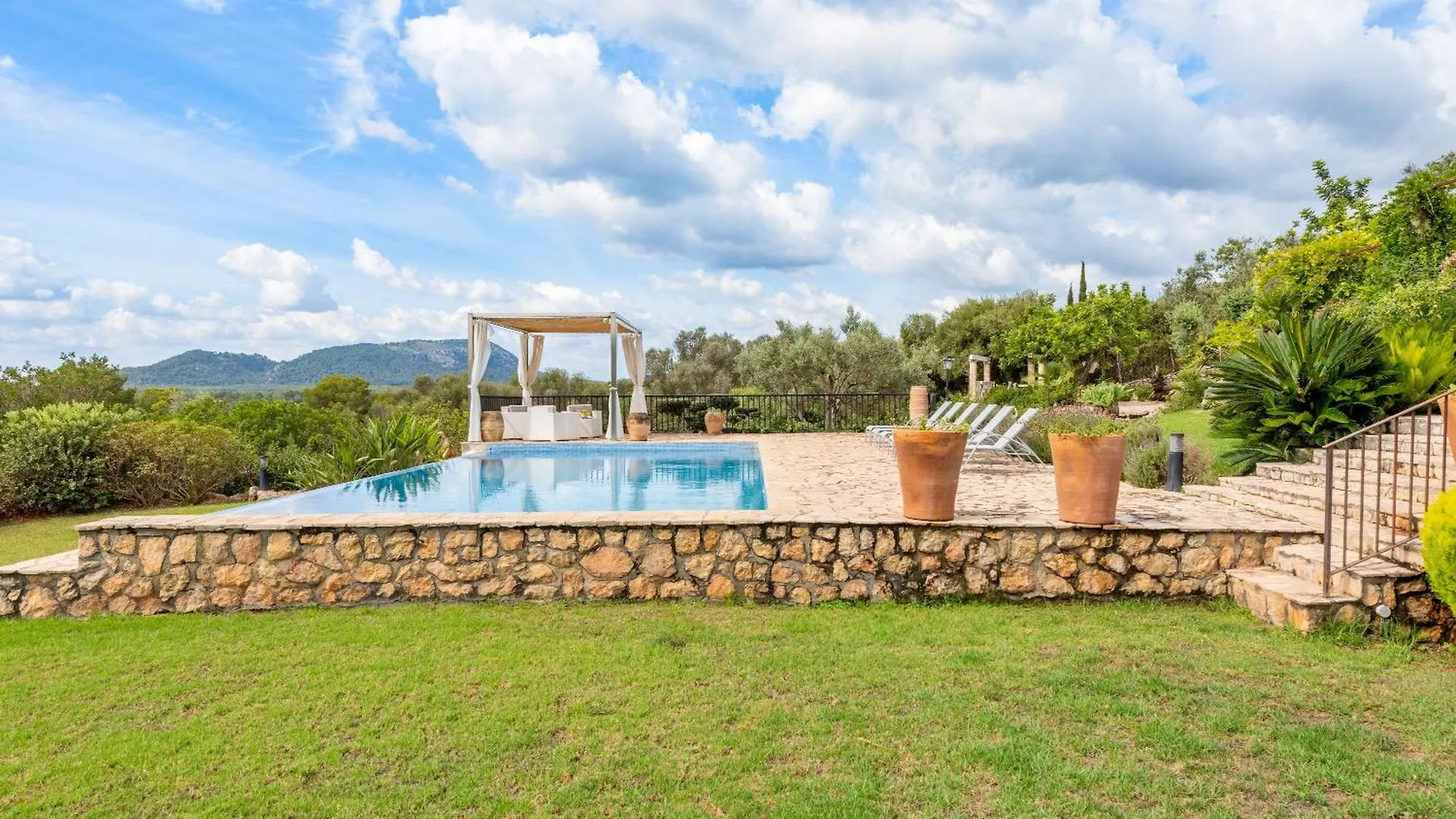 Finca La Pleta Pollenca Villa